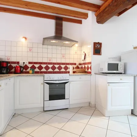 G198 Tatil Evi *